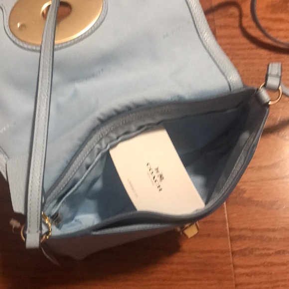 NWT-Coach Pale Blue Pebbled Leather Bag - Picture 6 of 7